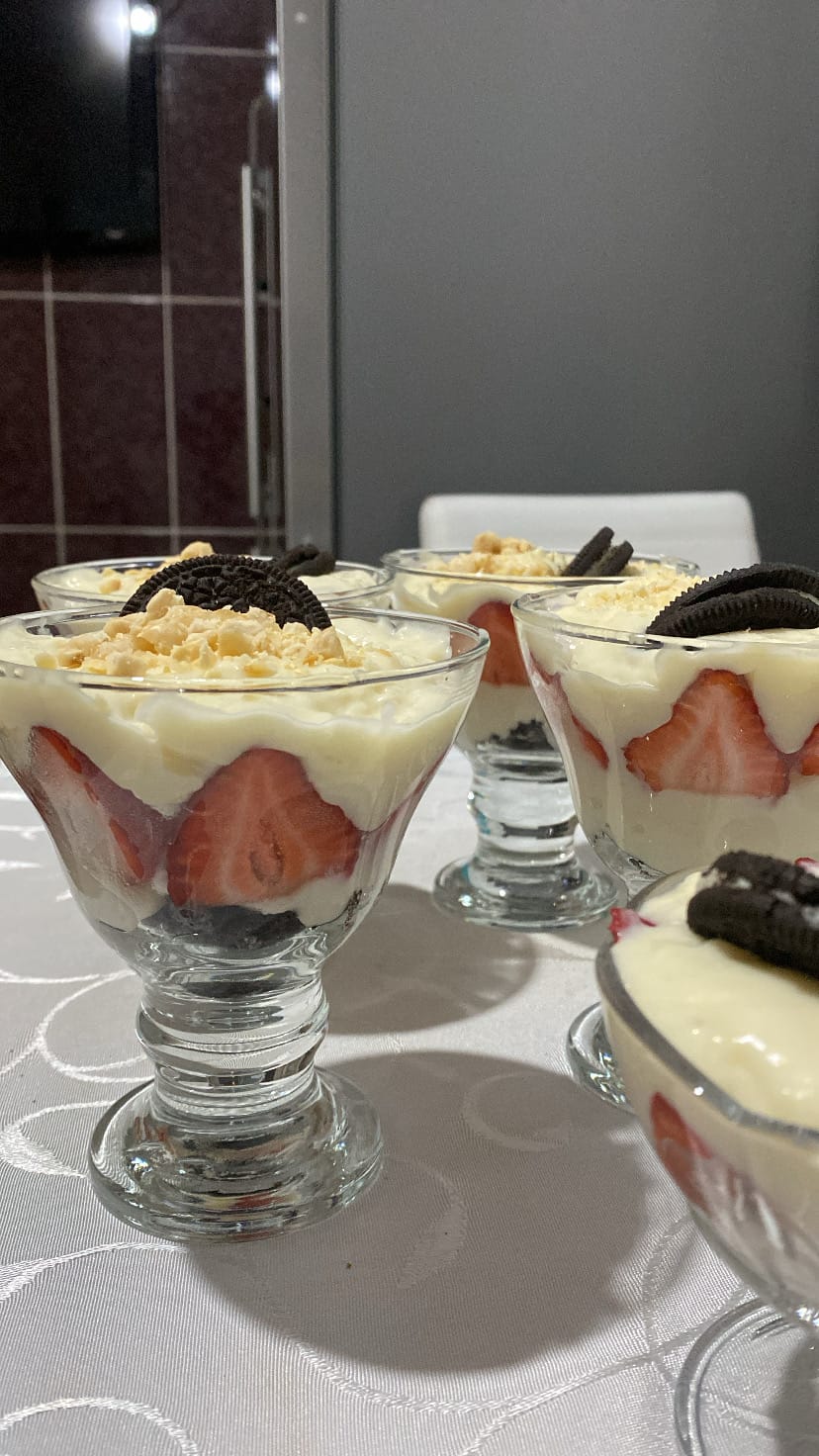 Strawberry Banana Oreo Magnolia Pudding