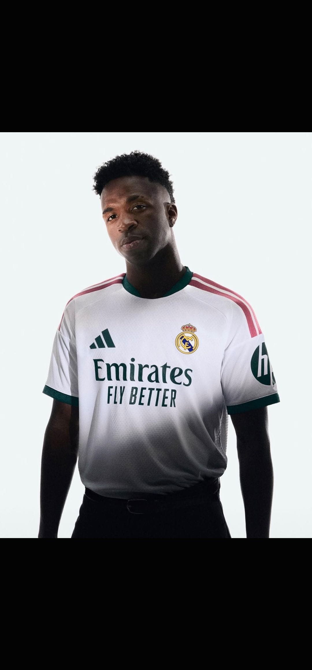 LE REAL MADRID FIXE LE PRIX DE VINICIUS À 160 MILLION…