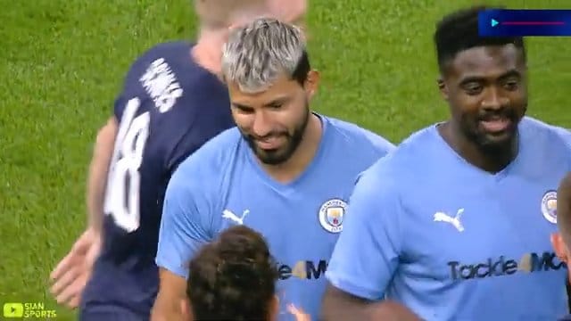 Legends Never Die: Charity Match with Scholes, Aguero, Van Persie, Kolo and more