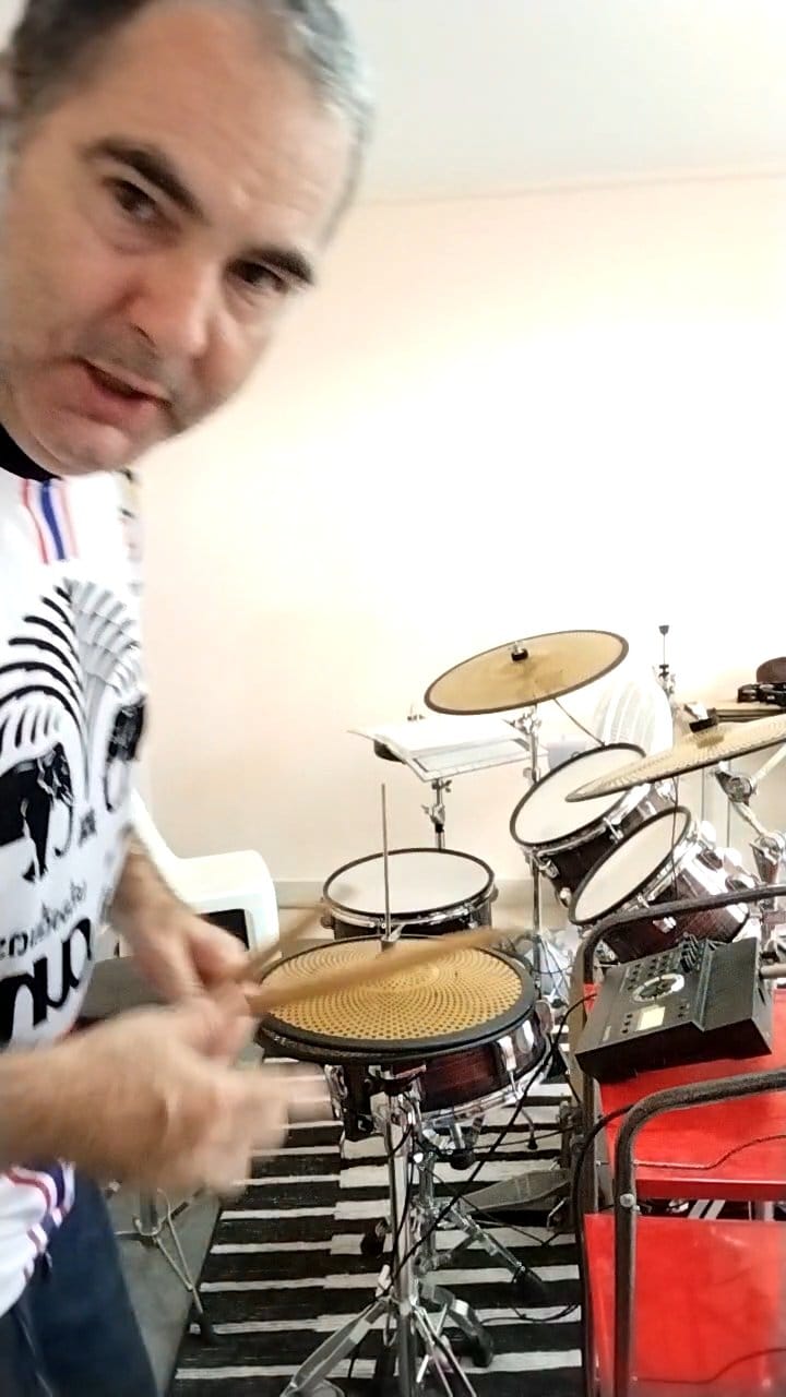drum track beat idea — a video by Neutralis on DeHub