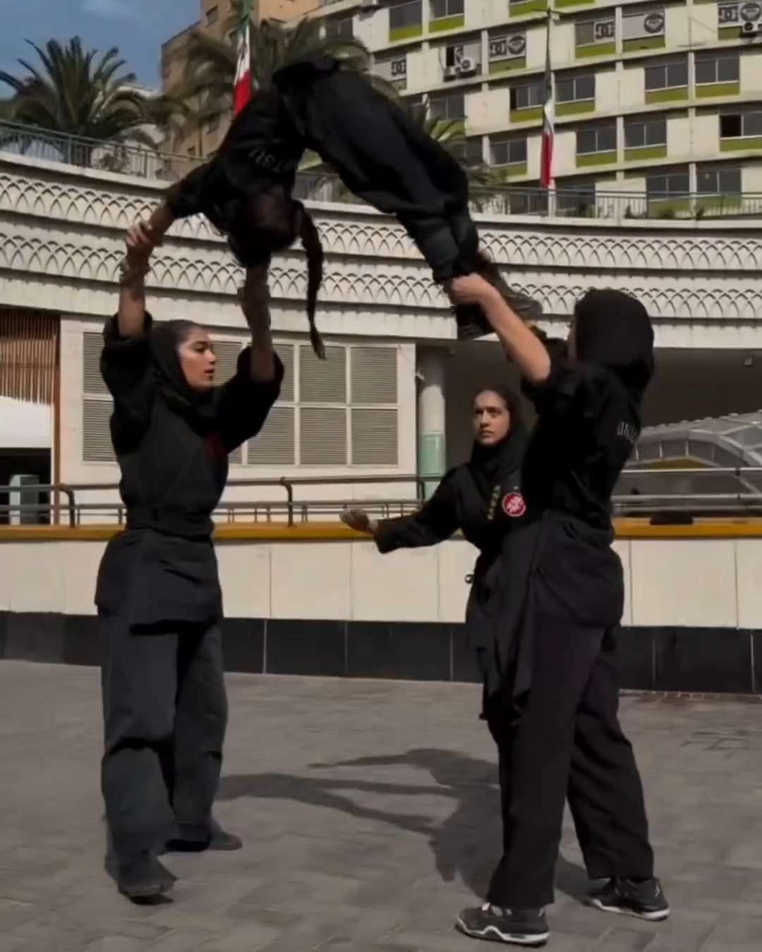 The oppressed Iranian women — a video by Clips on DeHub