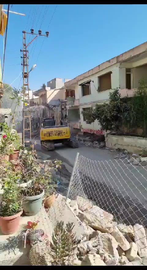 After earthquake — a video by Bora Ergin on DeHub